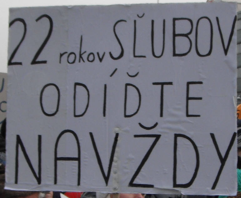 nap-22rokov.jpg (49034 bytes)